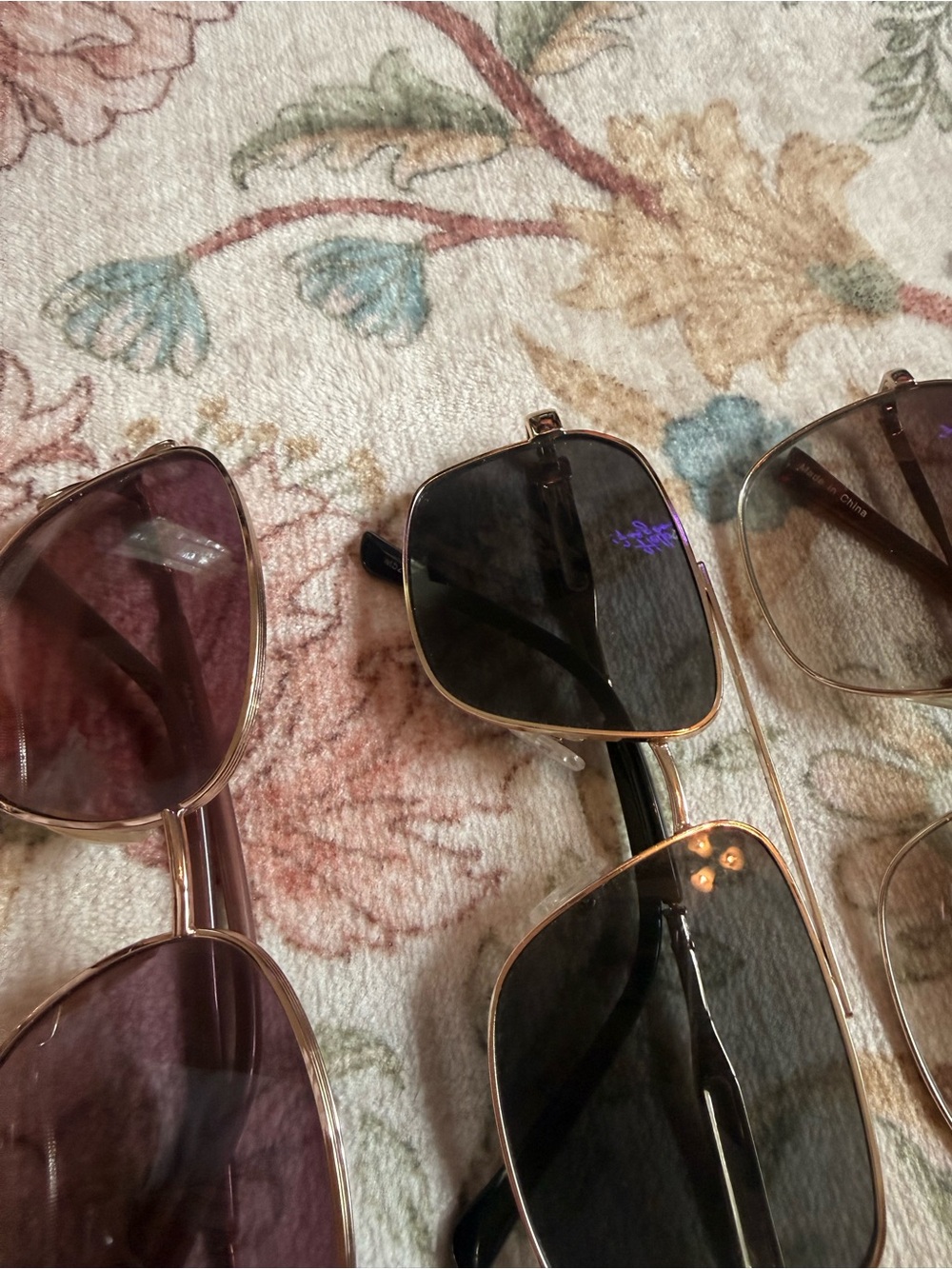 Fashion Sunglasses Bundle - Picture 4 of 5